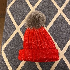 Kyi Kyi Red Beanie with Genuine Fox Fur Pom NEW